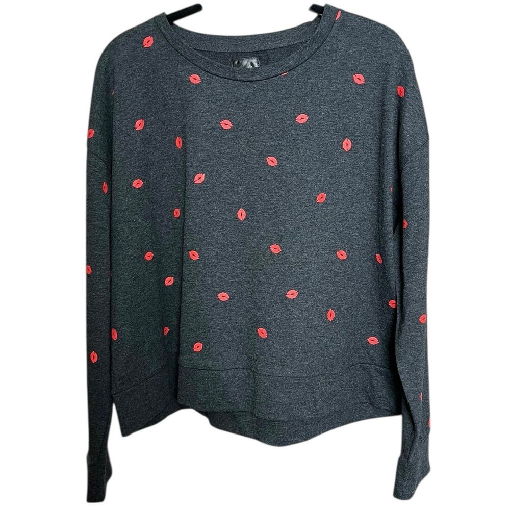 NWT Earl Jean Kiss Print Sweatshirt in Charcoal Gray - M